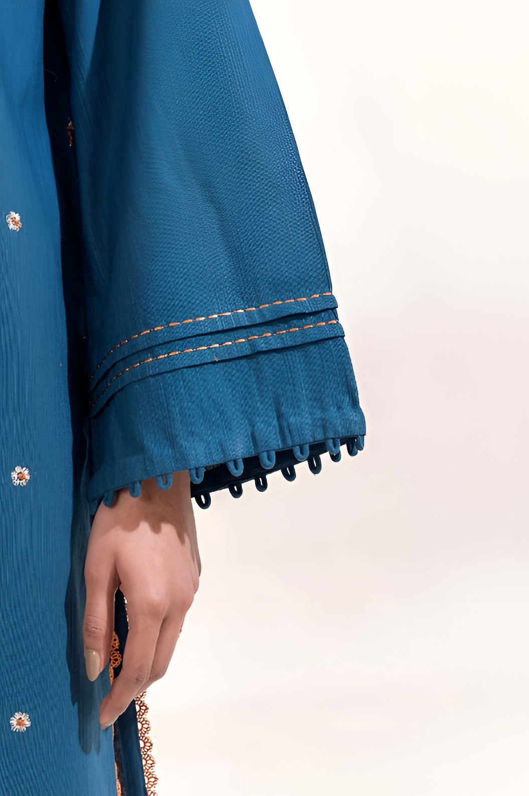 2 PIECE EMBROIDERED KHADDAR SUIT-BLUE BLOOM (UNSTITCHED)