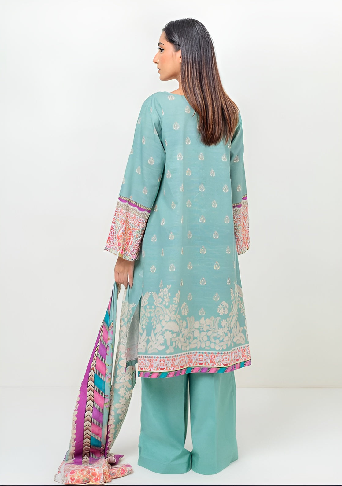 Beechtree Khaddar Embroidered 2-Piece – Design 07 (Unstitched)
