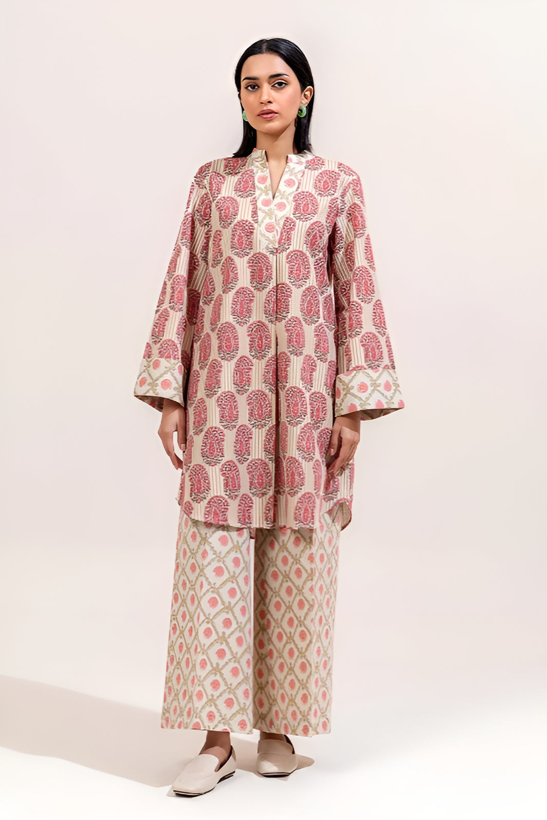 2 PIECE PRINTED KHADDAR SUIT-MAJESTIC FLECK (UNSTITCHED)