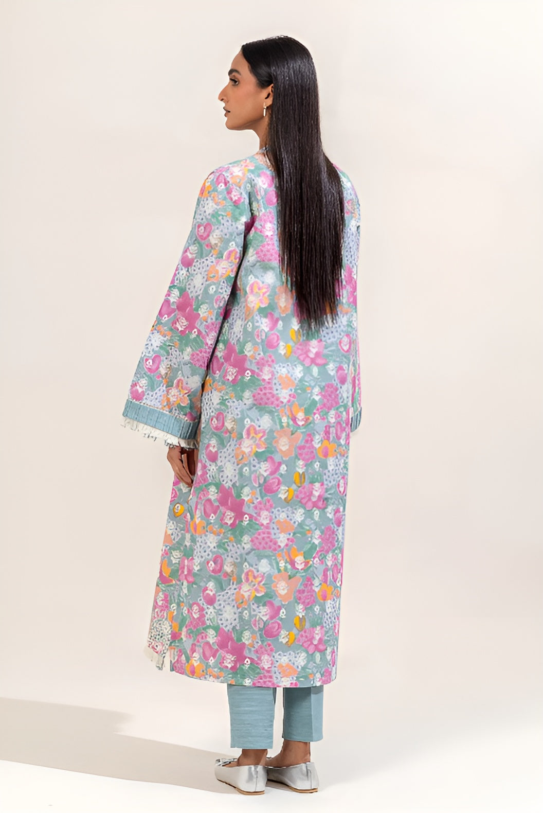 Beechtree Khaddar Embroidered 2-Piece – Design 02 (Unstitched)