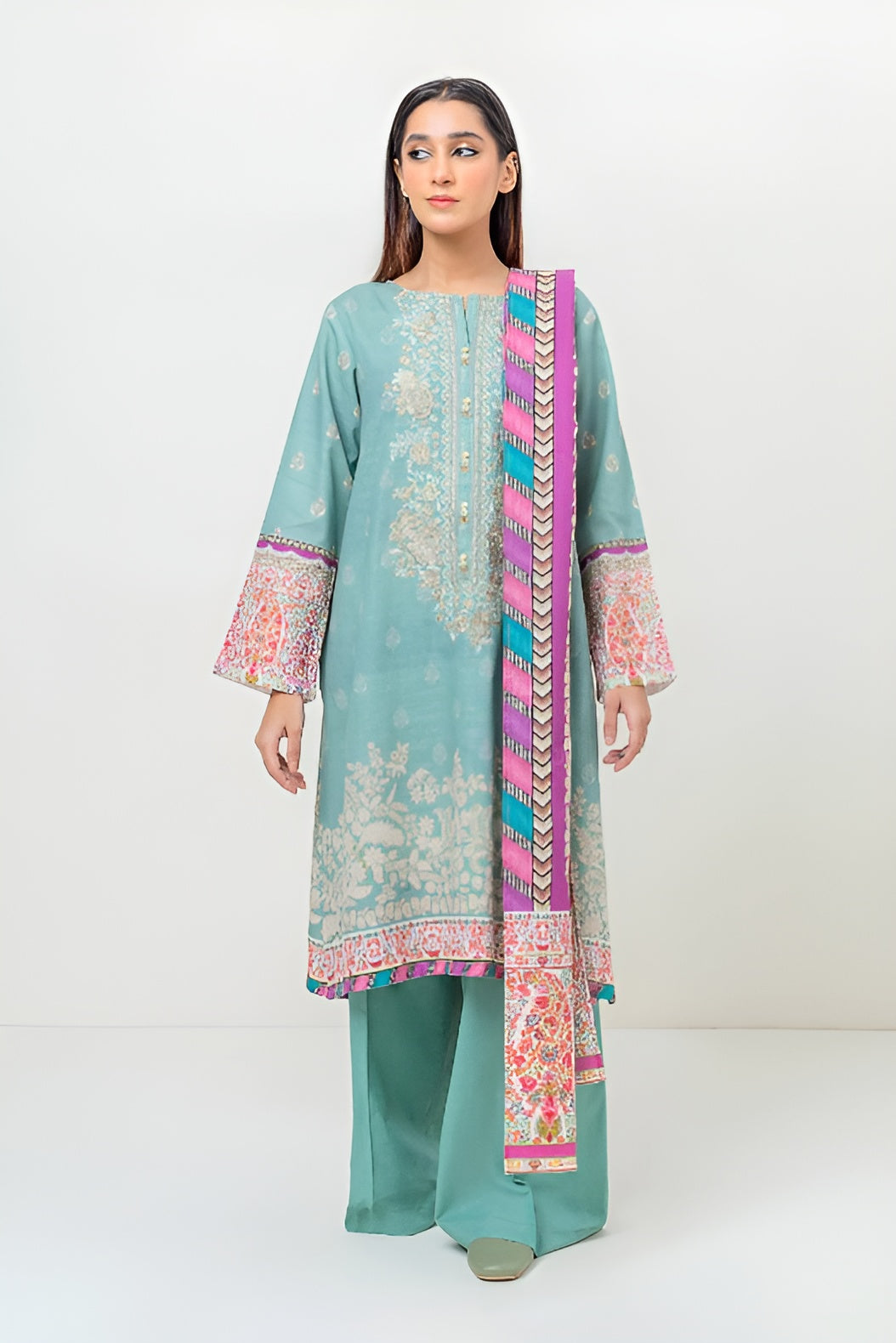 Beechtree Khaddar Embroidered 2-Piece – Design 07 (Unstitched)