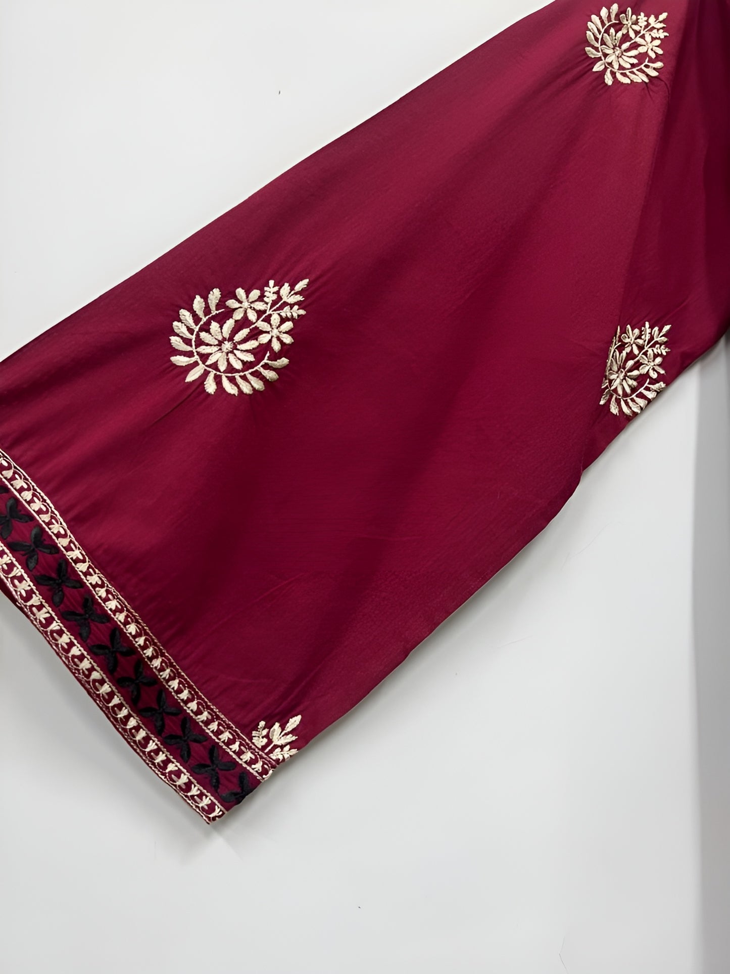 2 Piece - sapphire EMBROIDERED whait