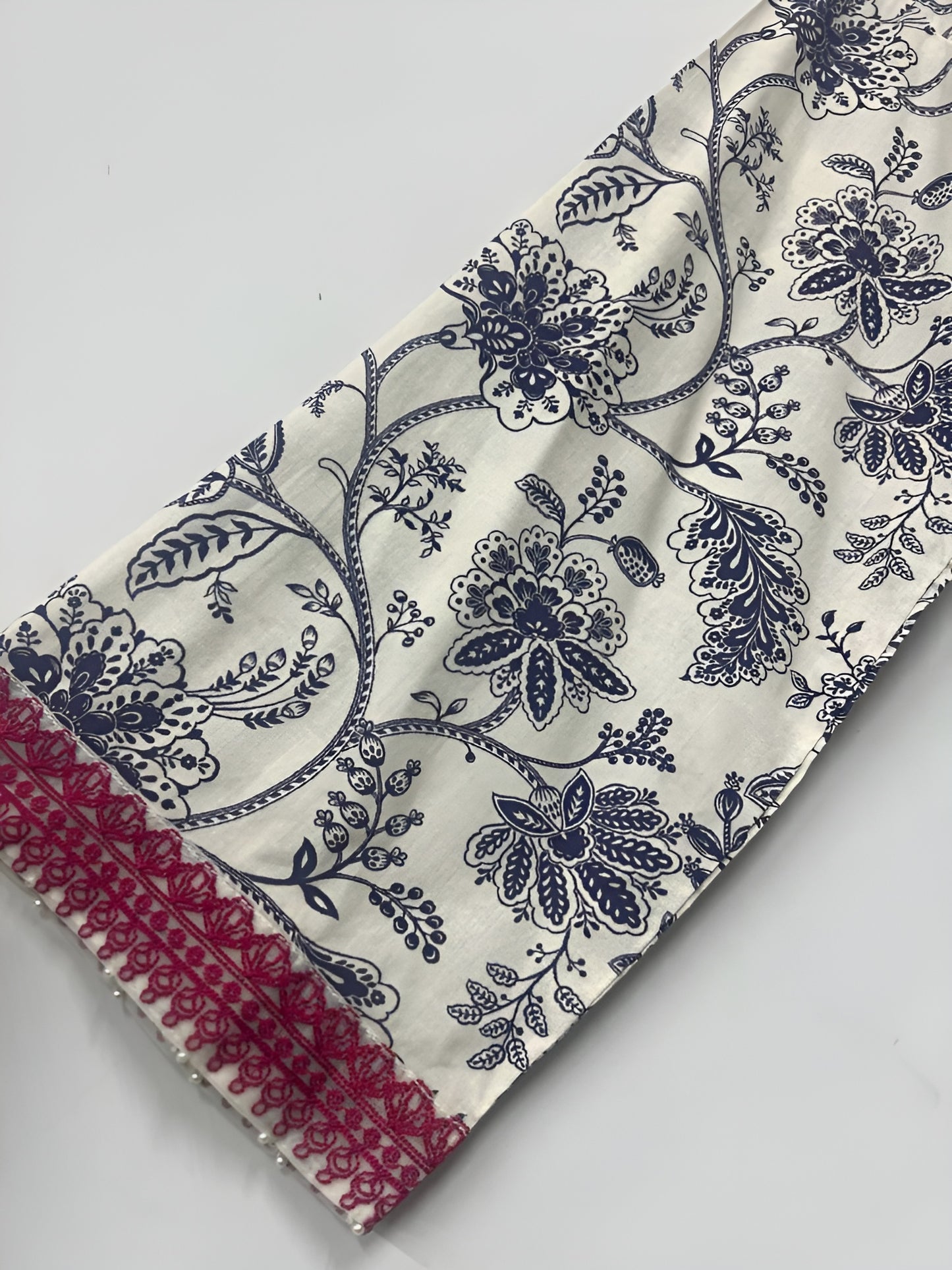 2 Piece - sapphire EMBROIDERED whait