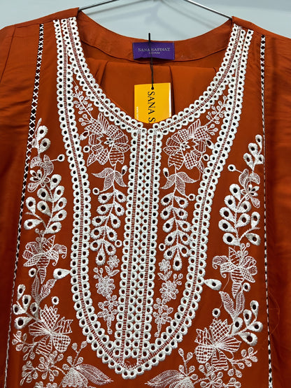 2Piece- sanasafinaz EMBROIDERED