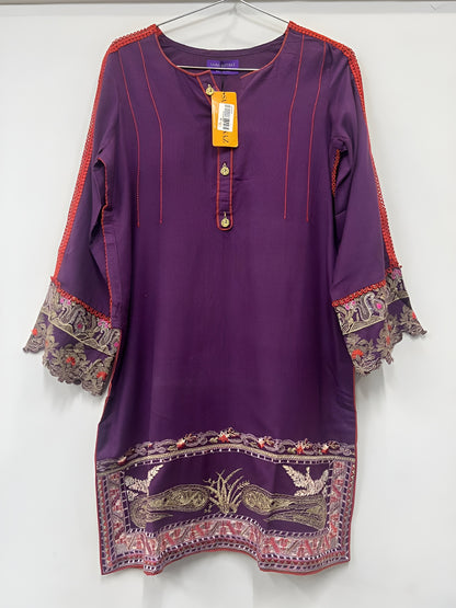 shirt - sanasafinaz EMBROIDERED